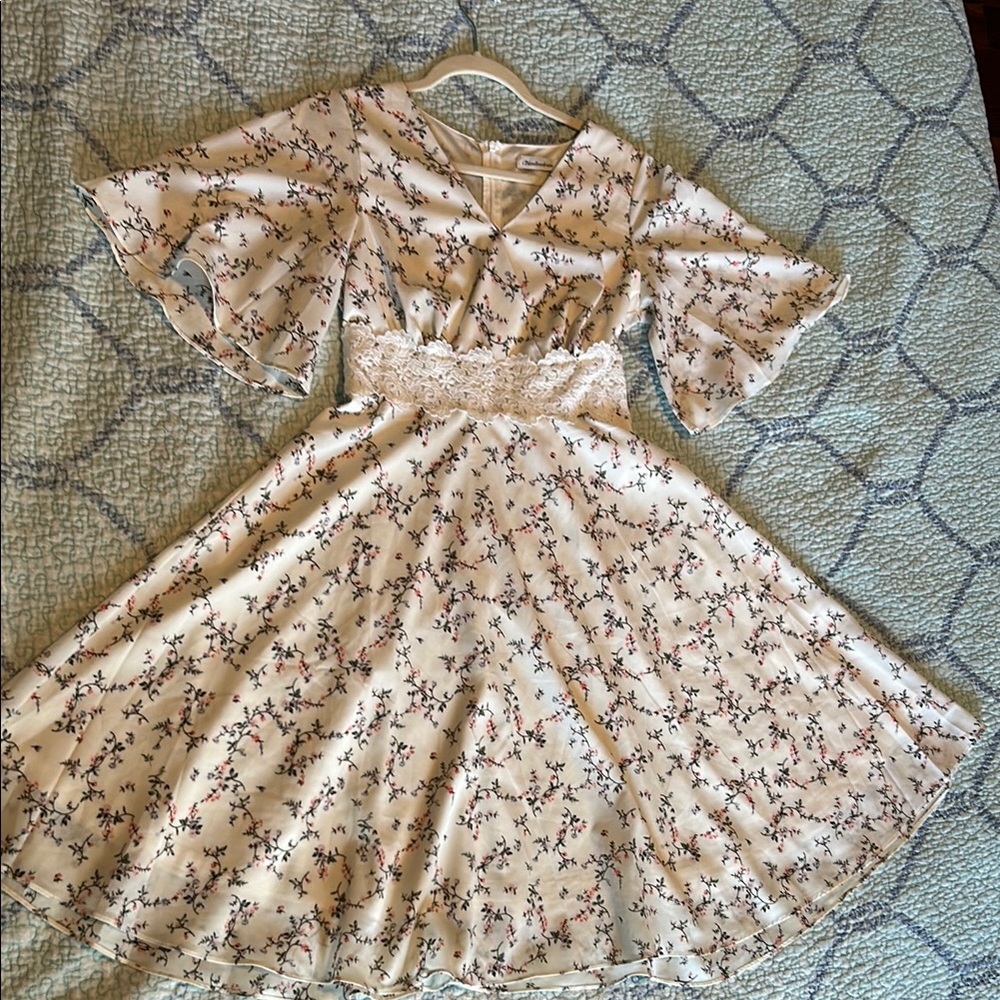 Cream Floral A-Line Dress with Bell Sleeves and V-Neck for Weddings